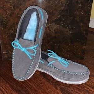 BRAND NEW LL Bean women’s size 9 slippers